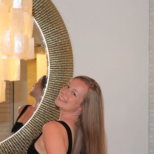 Meet your Posher, Hailey